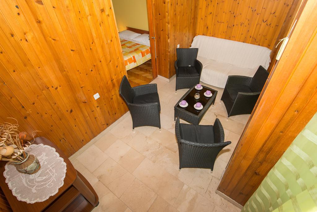 Apartments Marieta Makarska Esterno foto